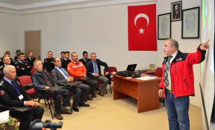 Esogü Özel Güvenlik Personeline Kbrn Eğitimi Verildi