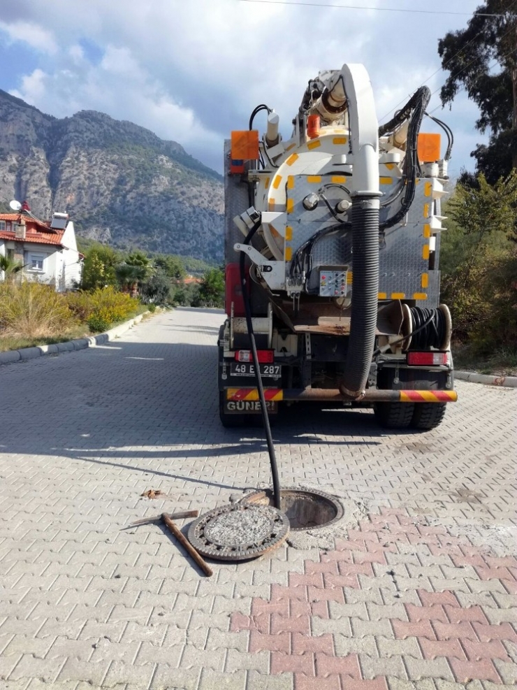 Göcek Kanalizasyon Hatları Temizleniyor