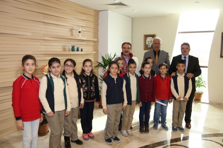 Öğrencilerden Nevşehir Hacı Bektaş Veli Üniversitesine Ziyaret