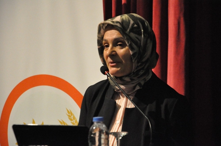 Prof. Dr. Sevgi Kolaylı : "Dünyada Tıbbi Değeri En Yüksek Ballar Türkiye’de"