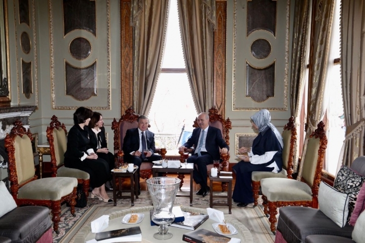 Bakan Kurtulmuş, Özbekistan Cumhurbaşkanı Mirziyoyev’i Topkapı Sarayı’nda Ağırladı