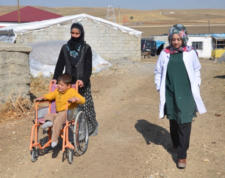 Bedensel Engelli Umut’a Eğitim Desteği