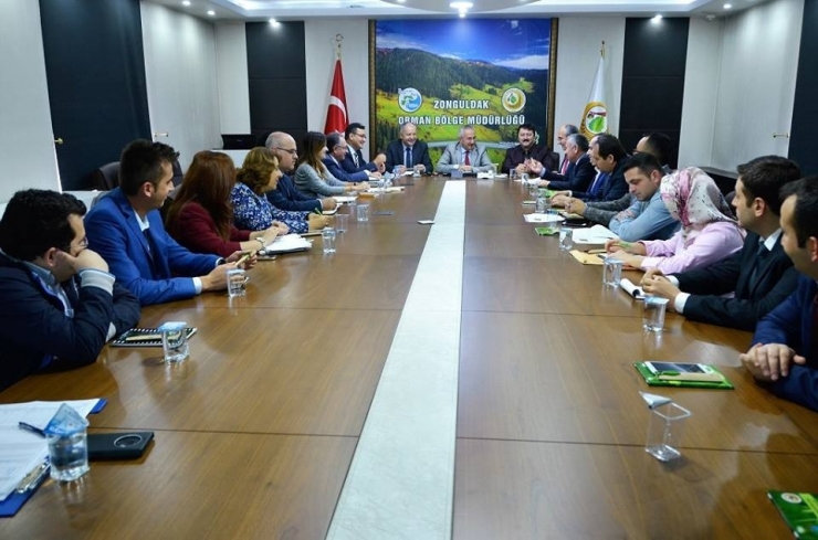 Orman Bölge Müdürlüğü’nde 2/b Çalışmaları Değerlendirme Toplantısı Düzenlendi