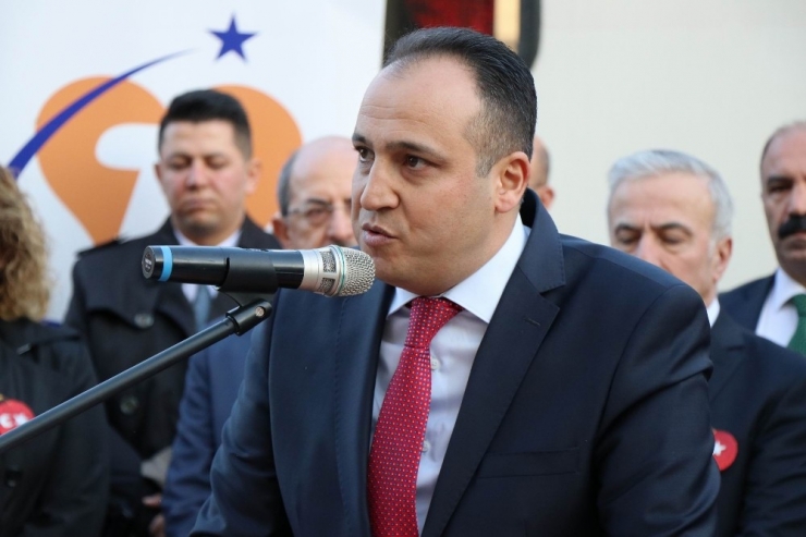 Tekden Cumhuriyet Eğitim Treni Sivas’a Uğurlandı