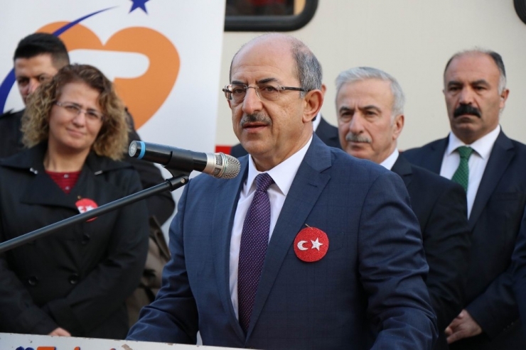 Tekden Cumhuriyet Eğitim Treni Sivas’a Uğurlandı