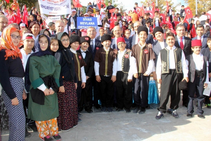 Cumhuriyet Eğitim Treni Sivas’ta