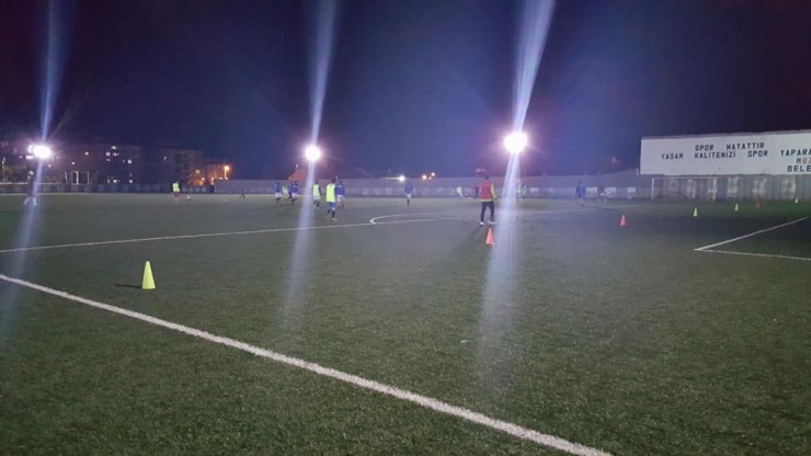 Pazaryeri’nin İlçe Stadında Işıklandırma Çalışmaları Bitti