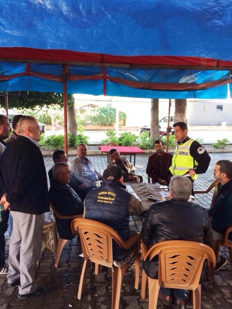 Sarıgöl’de Çiftçilere Trafik Eğitimi