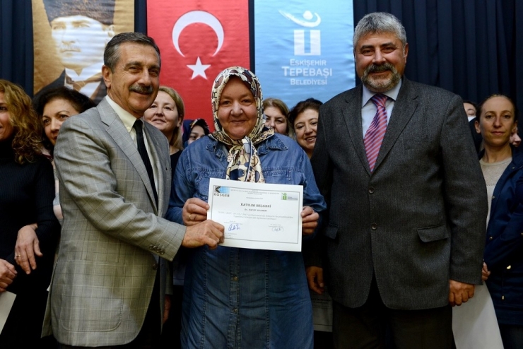 Tepebaşı’nda Sertifika Sevinci