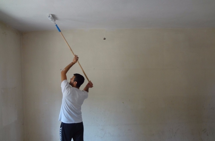 Solhan’da Gönüllüler, Okulu Boyadı