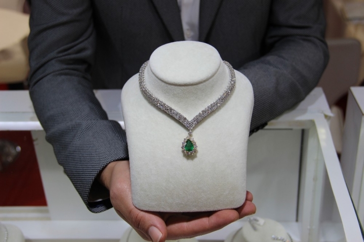 ’Mücevher Fırsat Günleri’ Başakşehir’de Başladı