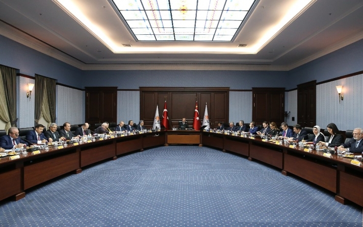 Ak Parti Mkyk Toplandı