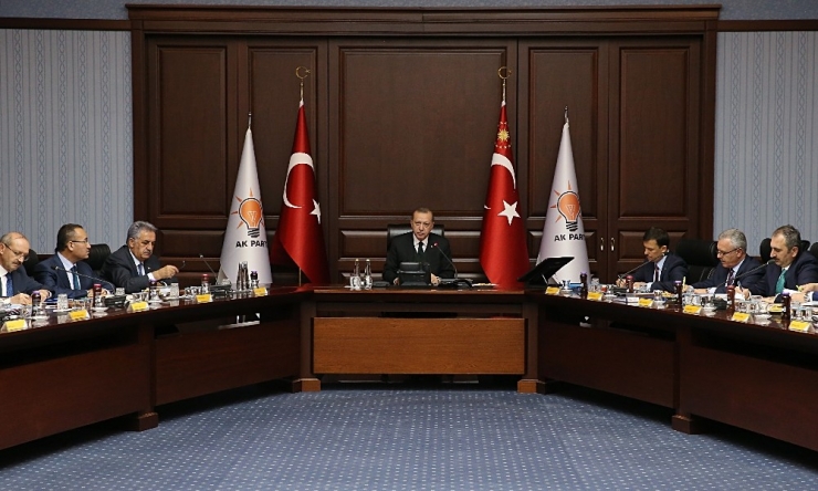 Ak Parti Mkyk Toplandı
