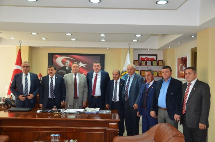 Muhtarlar Derneği Başkanlarından Başkan Tekin’e Ziyaret