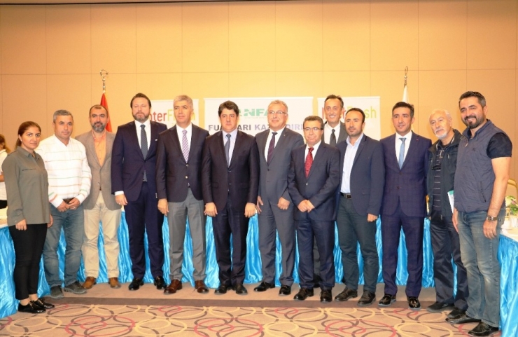 Yaş Sebze Ve Meyve Fuarı 7 Dilde Yurt Dışına Anlatılacak