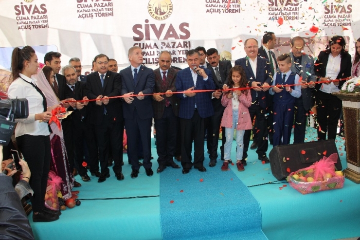 Bakan Yılmaz: "Bizi Eleştirme Hakkı Muhalefet Partilerin Hiçbirisinin Yok"