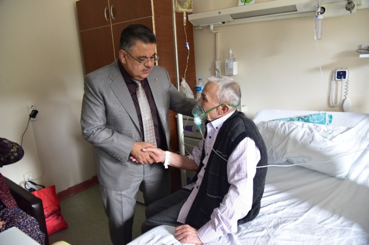 Başkan Yağcı’dan Hastane Ziyareti