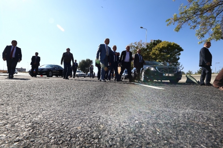 Vali Süleyman Kamçı Ve Başkan Mustafa Çelik, Büyükşehir Belediyesi’nin Şehrin Batı Girişinde Yaptığı Yolu İncelediler