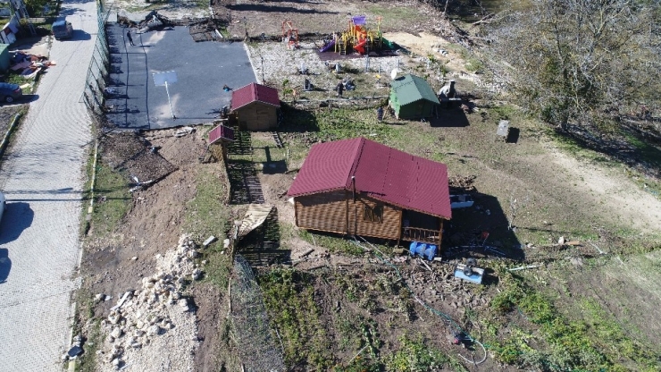 Sular Altında Kalan Çatalca Karamandere Mahallesi Havadan Görüntülendi