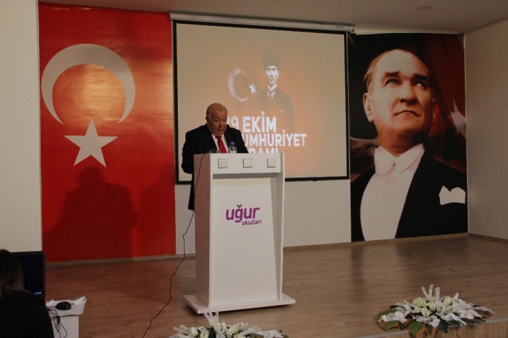 Gaziantep Uğur Ortaokulunda 29 Ekim Coşkusu