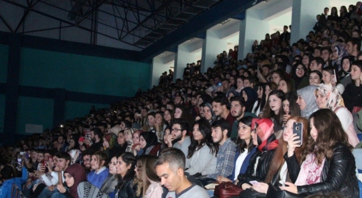 Dumlupınar Üniversitesi’nde Oğuzhan Koç Ve İbrahim Büyükak Coşkusu