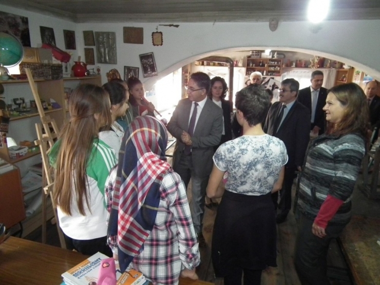 Çamdibi İlkokulu Ve Ortaokulu’ Na Bengi Ziyareti