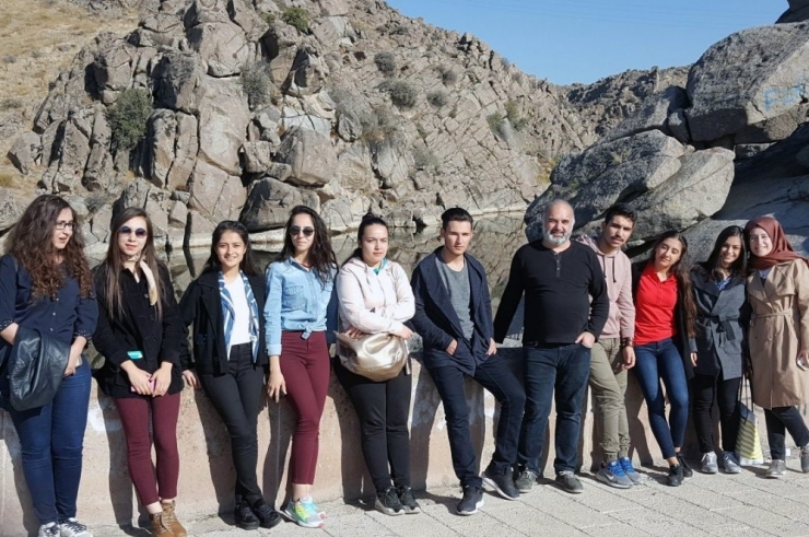 Sosyoloji Öğrencilerinden Antropoloji Gezisi