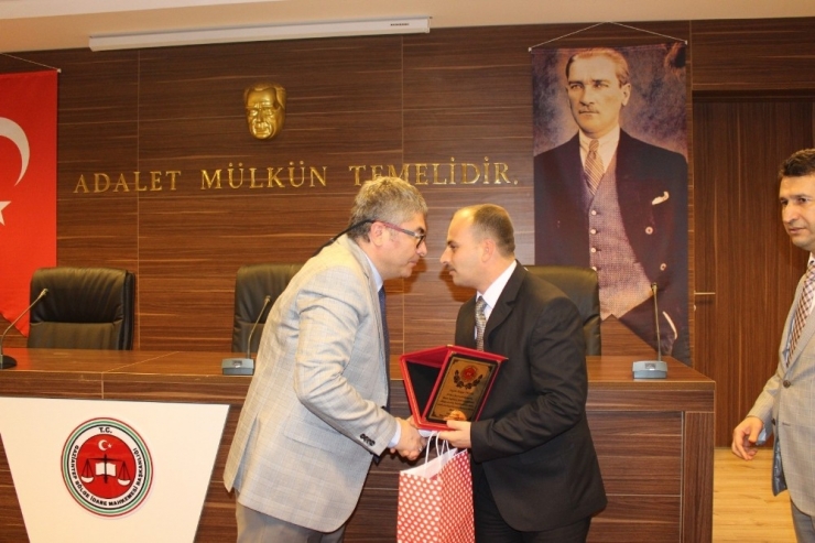 Klavye Şampiyonlarına Ödül