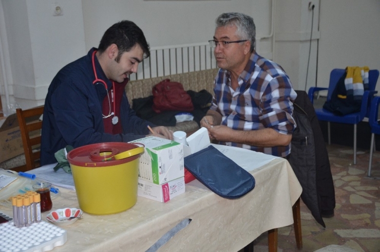 Muhtarlar 47 Ünite Kan Bağışında Bulundular