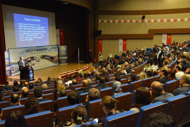 Düzce Üniversitesi’nde 2017-2018 Akademik Yılı Açılış Töreni Gerçekleştirildi