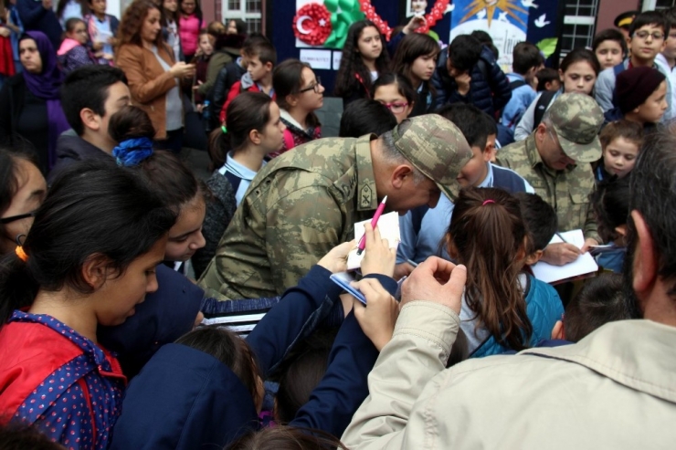 Askeri Bando Eşliğinde 29 Ekim Kutlaması