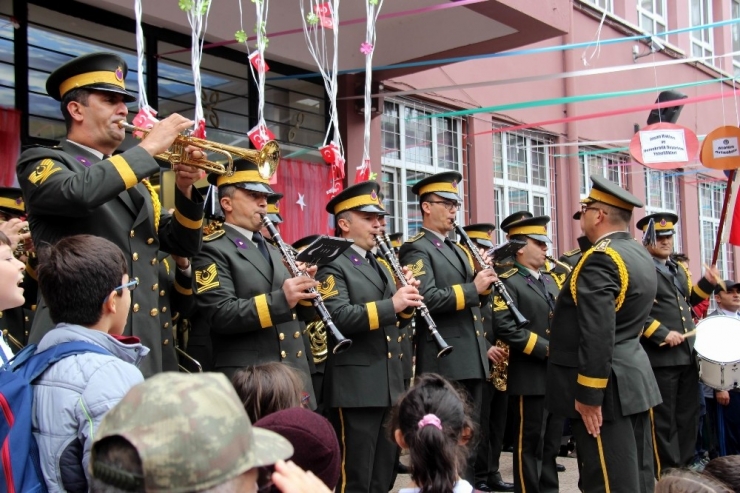 Askeri Bando Eşliğinde 29 Ekim Kutlaması