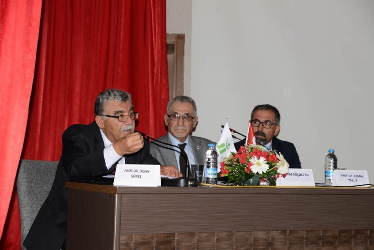 Ulusal Bayramlar Kimliğimizi Anlatma Aracımızdır