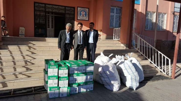 Tatso’dan 700 Öğrenciye Kırtasiye Malzemesi Desteği