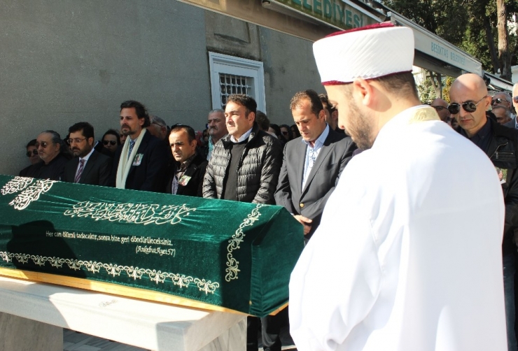 Eski Türkiye Güzeli Manolya Onur Son Yolculuğuna Uğurlandı