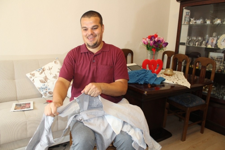 Reddedilince Kilo Verip Eski Kıyafetlerini Kesti