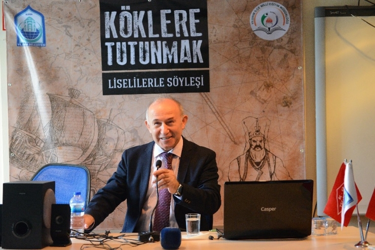 Liseliler Köklerine Tutunuyor