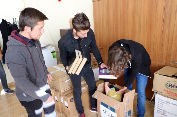 Kyk Öğrencilerinden ‘Kardeş Okula’ Kitap Desteği