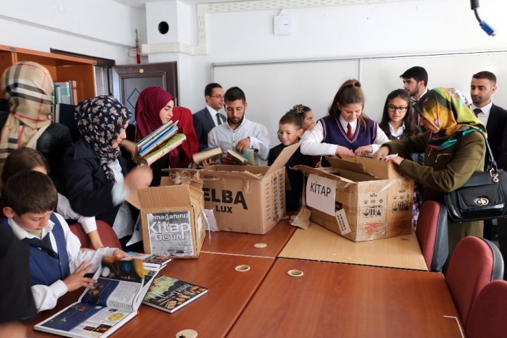 Kyk Öğrencilerinden ‘Kardeş Okula’ Kitap Desteği
