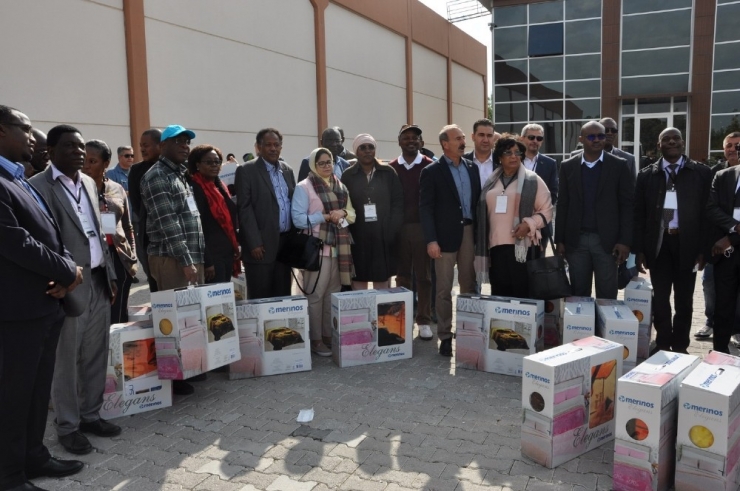 Afrika Kıtası Büyükelçileri Uşak’ta Diktikleri Ağaçlara İsimlerini Verdi