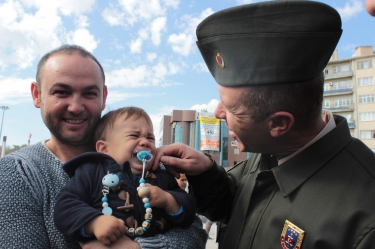 29 Ekim Cumhuriyet Bayramı Kutlamaları Çelenk Sunumu İle Başladı