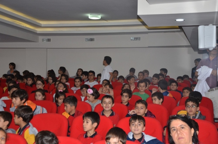 Diyarbakır Bilfen-bilnet Okullarından 29 Ekim Kutlaması