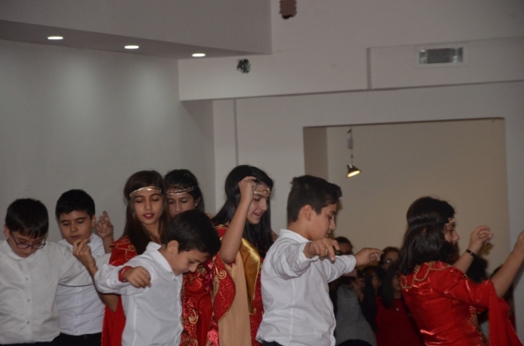 Diyarbakır Bilfen-bilnet Okullarından 29 Ekim Kutlaması