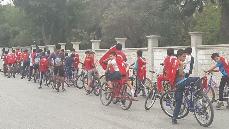 Dörtyol’da İzci Öğrencilerden Cumhuriyet Bayramı Bisiklet Turu