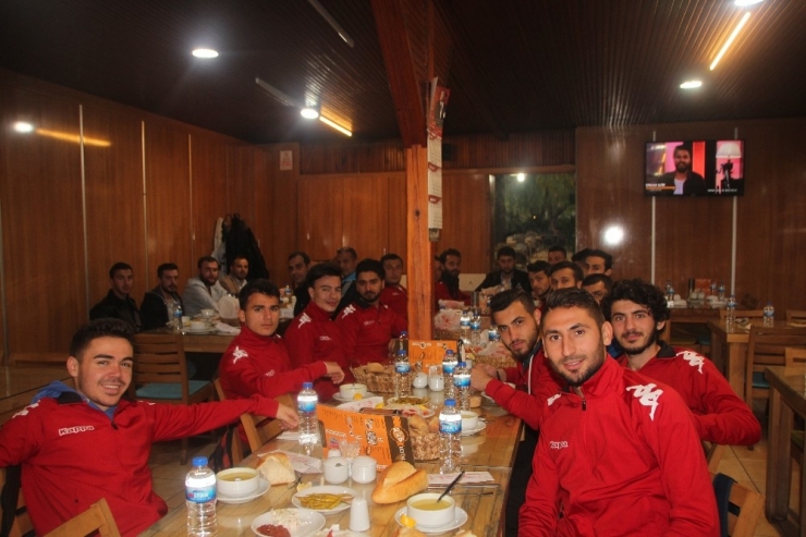 Bilecikspor:5 Bayırköyspor:0