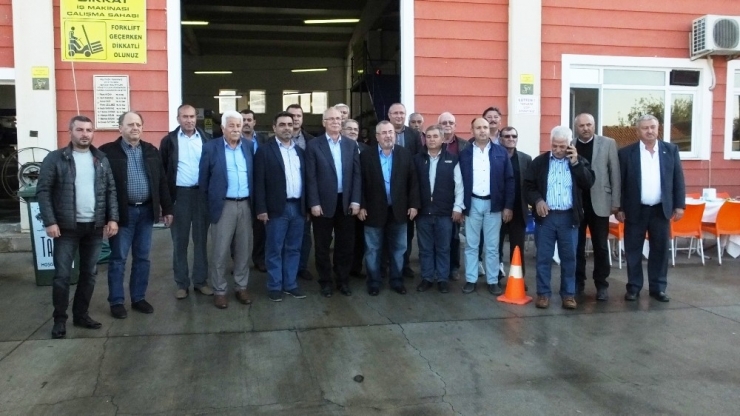 Burhaniye’de Tariş Yönetimi Aydınlı Zeytincileri Ağırladı