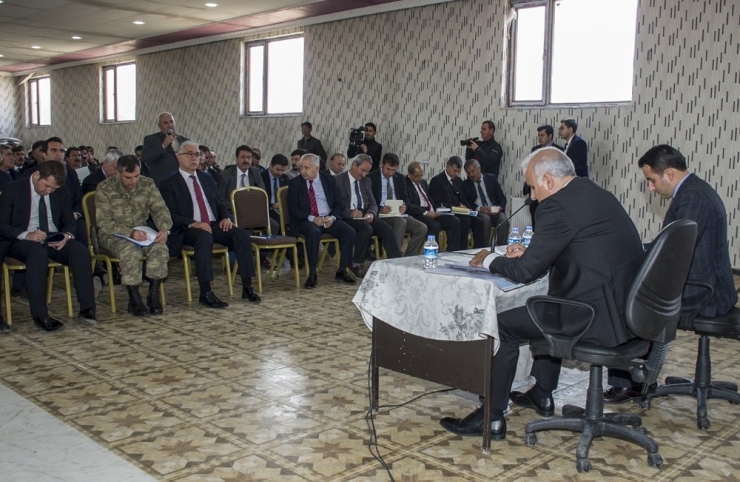 Vali Zorluoğlu Saray İlçesini Ziyaret Etti