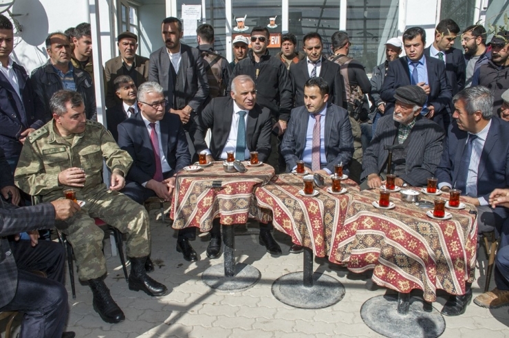 Vali Zorluoğlu Saray İlçesini Ziyaret Etti