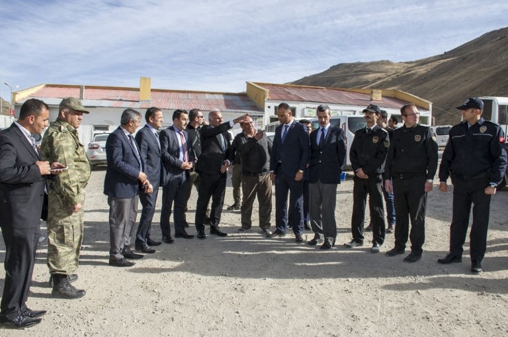 Vali Zorluoğlu Saray İlçesini Ziyaret Etti