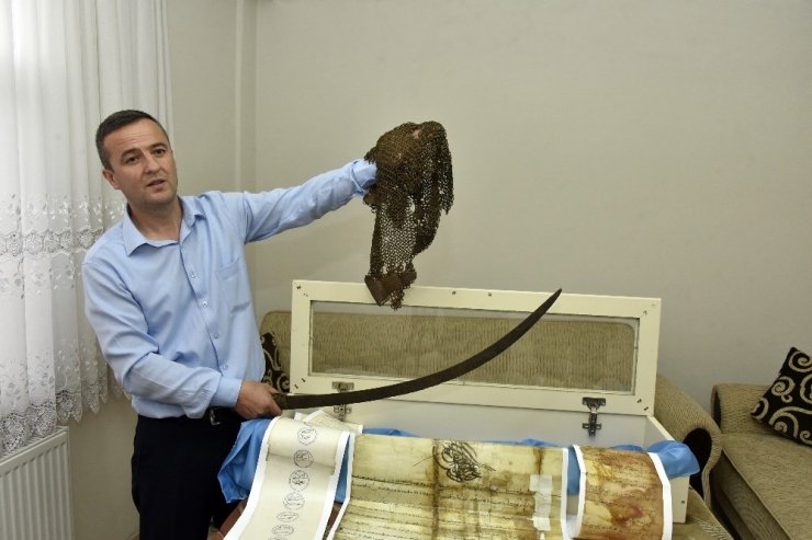 Bu Kılıç Ve Zırh Gömleği 700 Yıllık